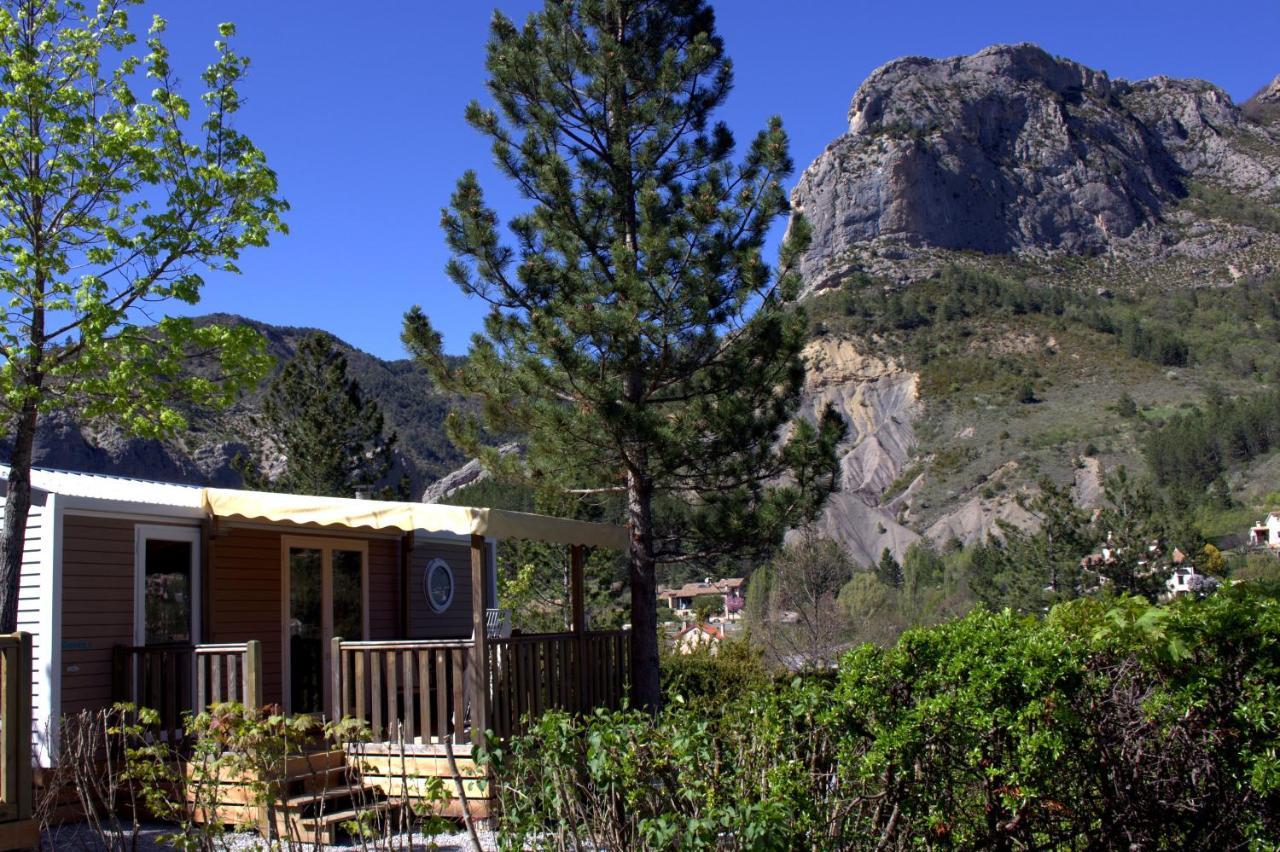 Camping Les Princes D'Orange Hotel Orpierre Kültér fotó