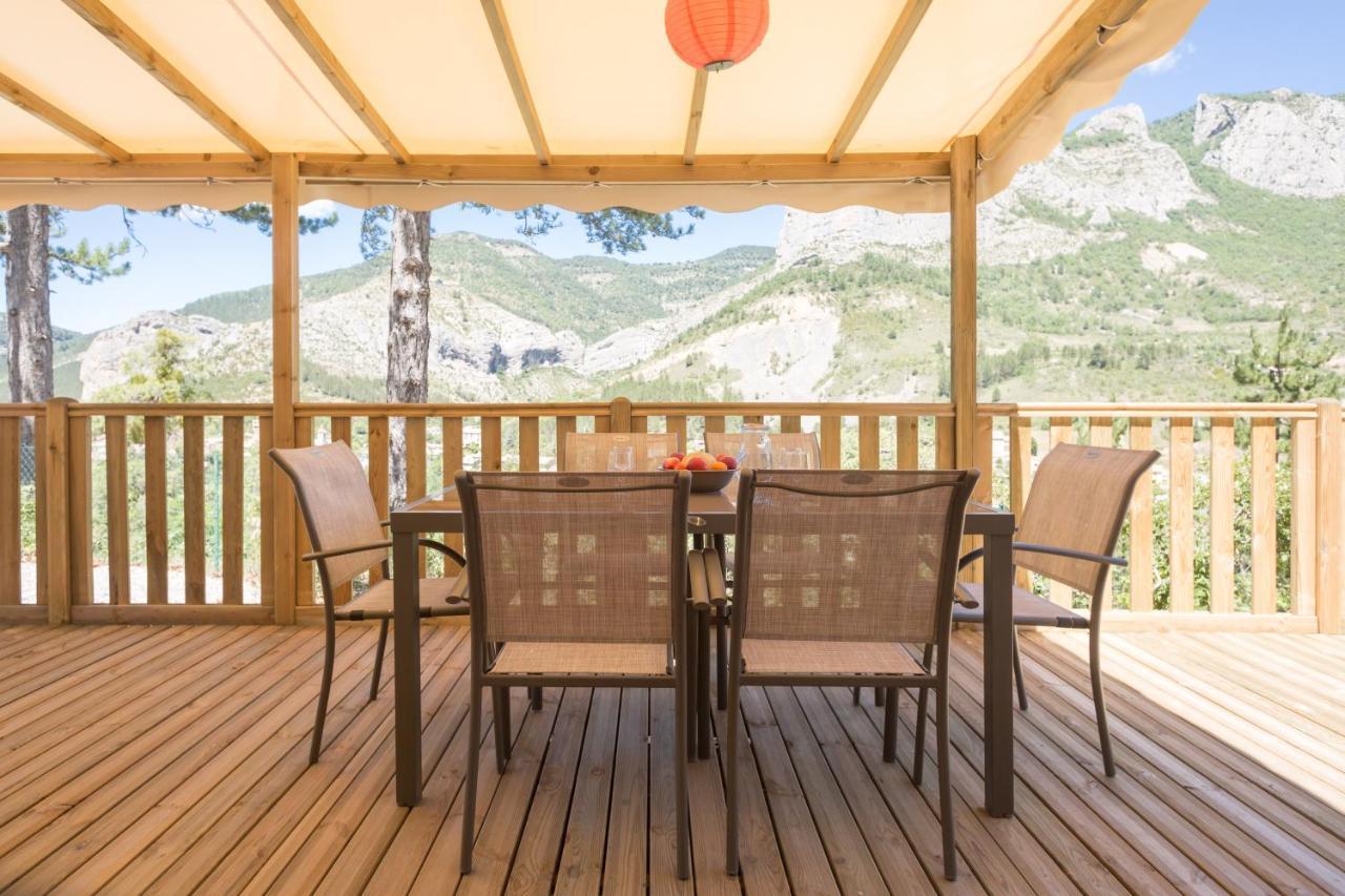 Camping Les Princes D'Orange Hotel Orpierre Kültér fotó