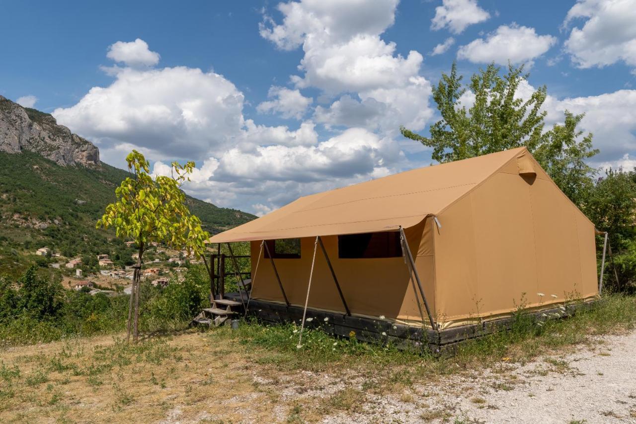 Camping Les Princes D'Orange Hotel Orpierre Kültér fotó
