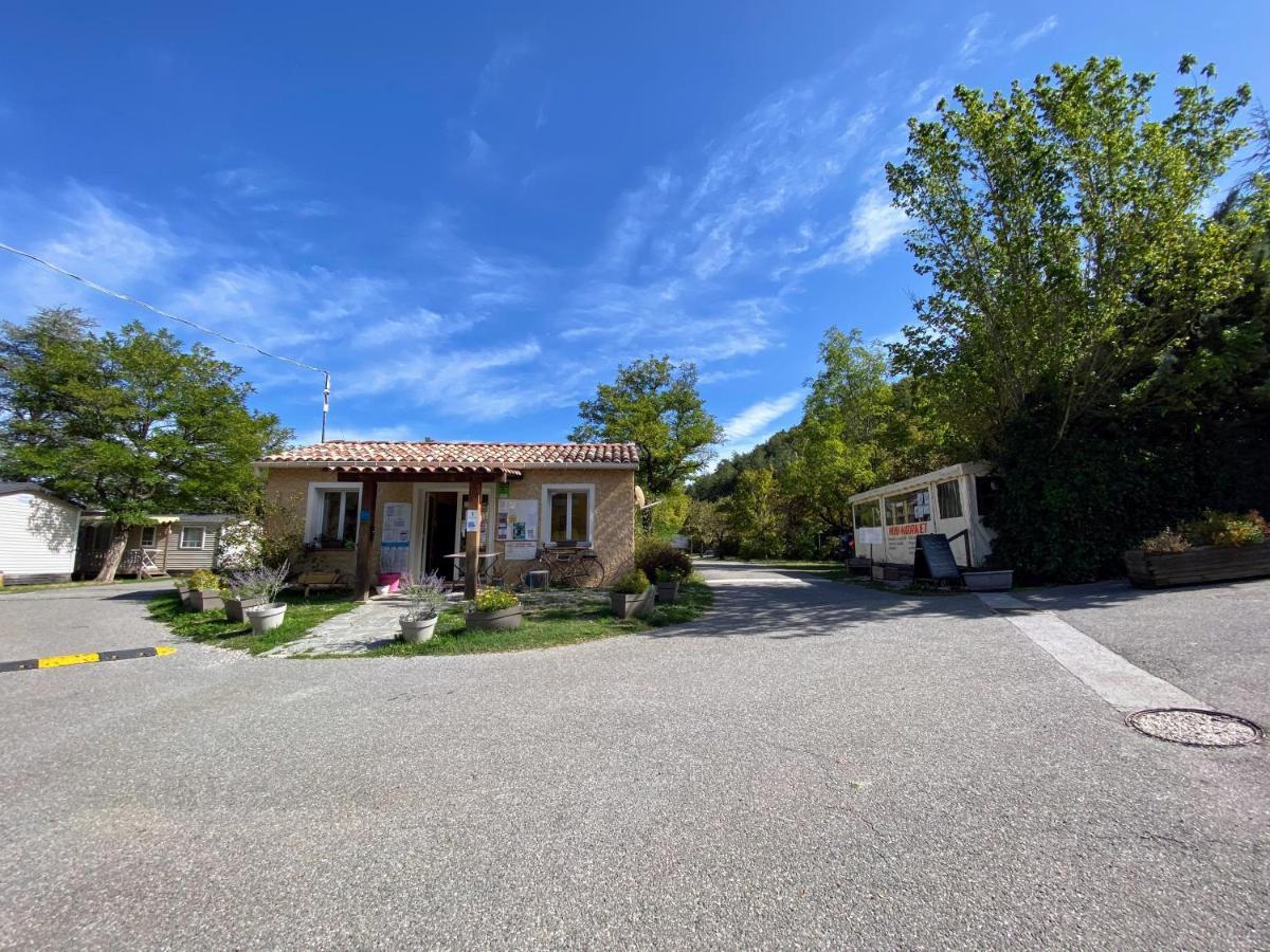 Camping Les Princes D'Orange Hotel Orpierre Kültér fotó