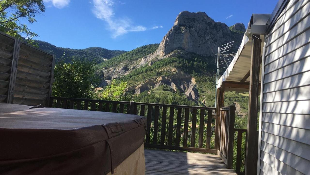 Camping Les Princes D'Orange Hotel Orpierre Kültér fotó